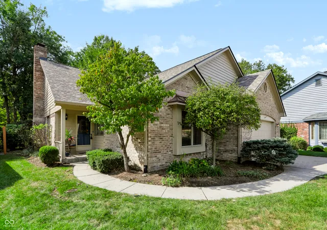 Photo 3 of Single family home for sale at 199 Overland Ct, Noblesville, IN 46060 | MLS# 22127623 | Listing updated on 2026-09-26