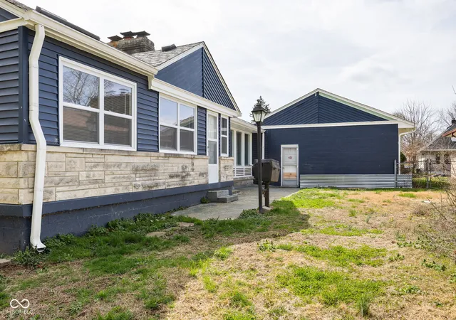 Photo 3 of Single family home for sale at 3911 Byram Ave, Indianapolis, IN 46208 | MLS# 22127629 | Listing updated on 2026-09-23