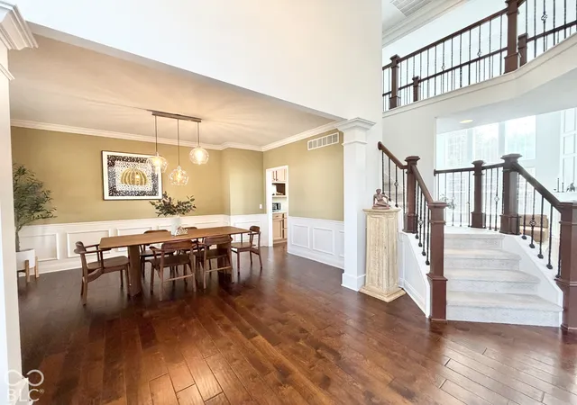 Photo 3 of Sale Pending at 3901 Castle Rock Dr, Zionsville, IN 46077 | MLS# 22127641 | Listing updated on 2026-09-30