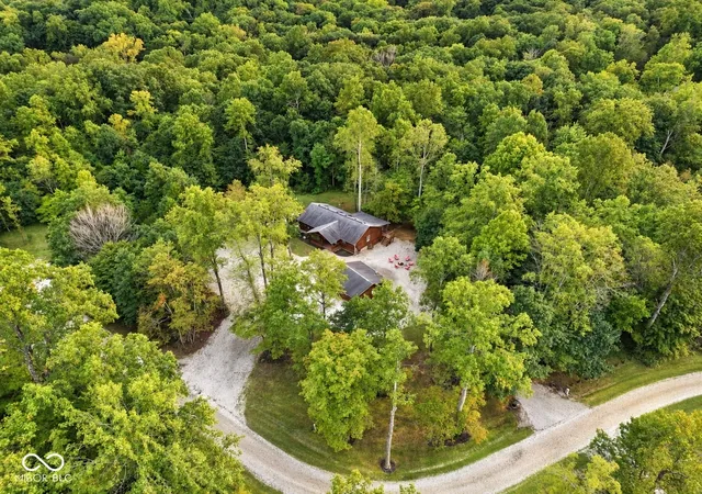 Photo 4 of Single family home for sale at 4655 E Coltrane Ln, Spencer, IN 47460 | MLS# 22127654 | Listing updated on 2026-10-07