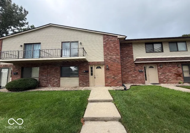 Photo 1 of Condo for sale at 954 Greenwood W, Greenwood, IN 46142 | MLS# 22127658 | Listing updated on 2026-09-23