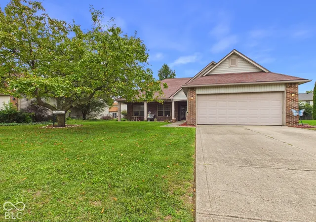 Photo 1 of Single family home for sale at 1526 Scarlett Dr, Anderson, IN 46013 | MLS# 22127662 | Listing updated on 2026-09-23