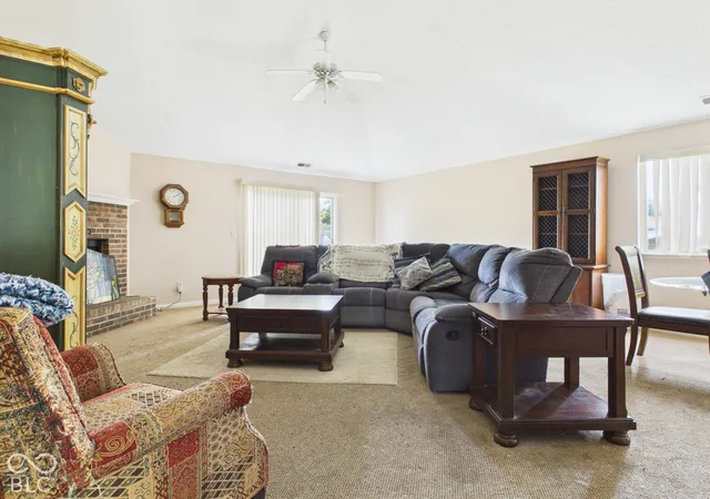 Photo 4 of Single family home for sale at 1526 Scarlett Dr, Anderson, IN 46013 | MLS# 22127662 | Listing updated on 2026-09-23