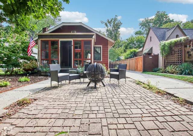 Photo 2 of Single family home for sale at 5607 Carrollton Ave, Indianapolis, IN 46220 | MLS# 22127664 | Listing updated on 2026-10-05