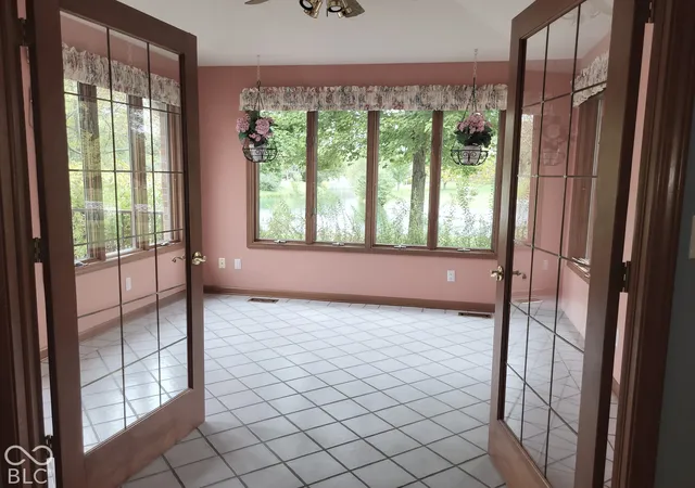 Photo 4 of Single family home for sale at 870 Ironwood E Dr, Brownsburg, IN 46112 | MLS# 22127667 | Listing updated on 2026-10-08