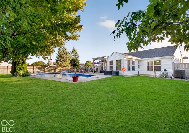 Photo 4 of Sale Pending at 3786 Challenger Dr, Westfield, IN 46062 | MLS# 22127668 | Listing updated on 2026-10-08