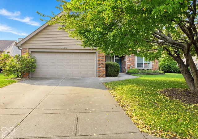 Photo 2 of Single family home for sale at 7867 Beanblossom Cir, Indianapolis, IN 46256 | MLS# 22127675 | Listing updated on 2026-10-09