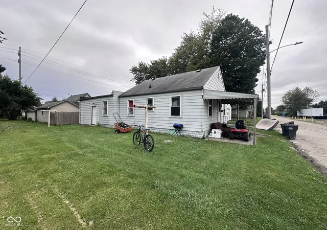 Photo 1 of Single family home for sale at 1305 E 26th Street, Anderson, IN 46016 | MLS# 22127684 | Listing updated on 2026-09-23