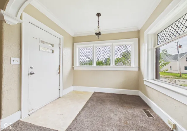 Photo 2 of Single family home for sale at 1236 E 28th Street, Anderson, IN 46016 | MLS# 22127685 | Listing updated on 2026-09-23
