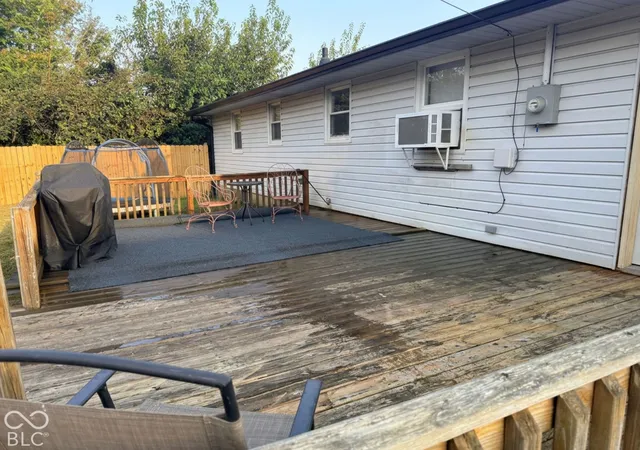 Photo 2 of Single family home for sale at 2600 E Thomas Ave, Terre Haute, IN 47805 | MLS# 22127687 | Listing updated on 2026-09-25