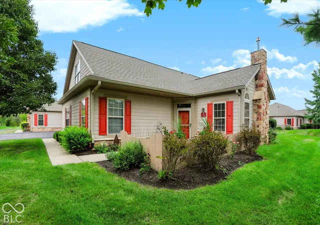 Photo 2 of Condo for sale at 7971 Cool Holw Pl, Indianapolis, IN 46237 | MLS# 22127705 | Listing updated on 2026-09-24