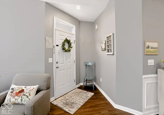 Photo 2 of Condo for sale at 7971 Cool Holw Pl, Indianapolis, IN 46237 | MLS# 22127705 | Listing updated on 2026-10-07