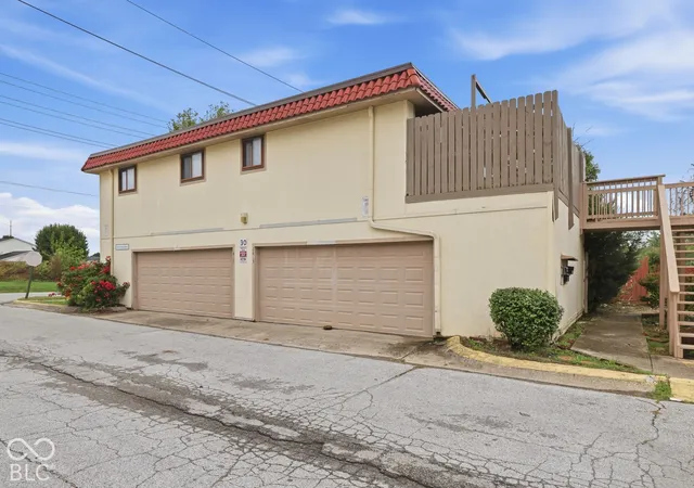 Photo 3 of Condo for sale at 2813 Del Prado Dr, Indianapolis, IN 46227 | MLS# 22127718 | Listing updated on 2026-09-23