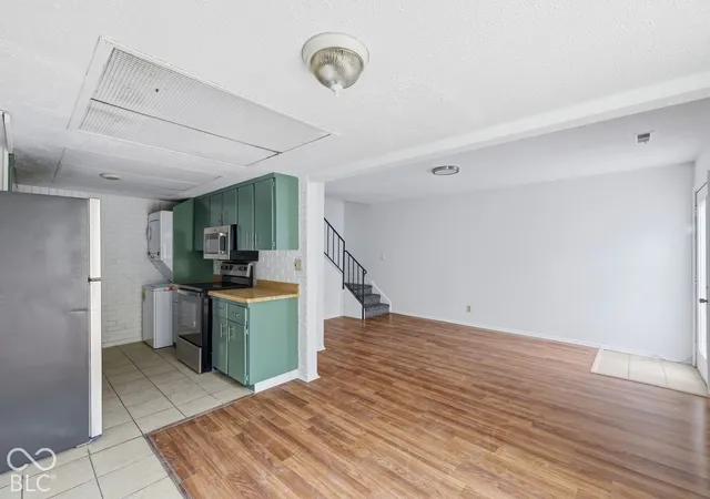 Photo 4 of Condo for sale at 2813 Del Prado Dr, Indianapolis, IN 46227 | MLS# 22127718 | Listing updated on 2026-10-15