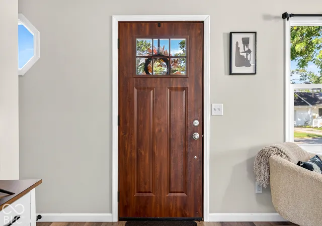 Photo 4 of Single family home for sale at 831 Sarasota Dr, Seymour, IN 47274 | MLS# 22127724 | Listing updated on 2026-09-28
