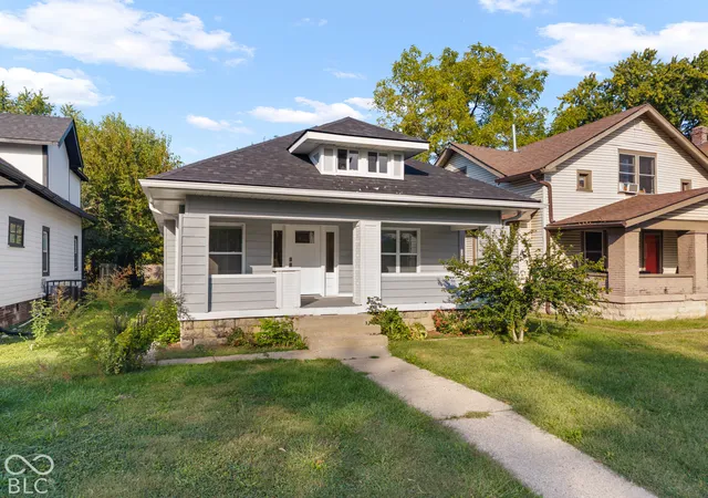 Photo 1 of Single family home for sale at 802 N Oakland Ave, Indianapolis, IN 46201 | MLS# 22127726 | Listing updated on 2026-10-02