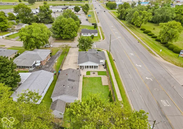 Photo 3 of Single family home for sale at 490 Coovert St, Columbus, IN 47201 | MLS# 22127732 | Listing updated on 2026-09-25