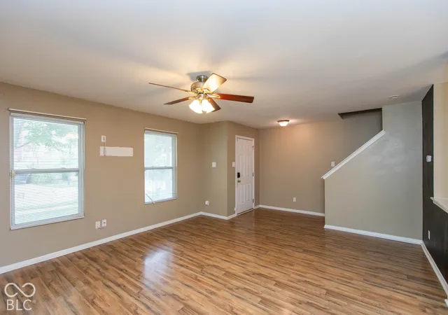 Photo 3 of Single family home for sale at 912 Brookstone Dr, Franklin, IN 46131 | MLS# 22127733 | Listing updated on 2026-09-25