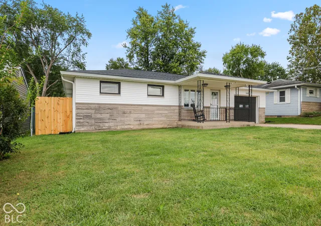 Photo 2 of Sale Pending at 6169 S County Rd 121 E, Clayton, IN 46118 | MLS# 22127735 | Listing updated on 2026-09-28