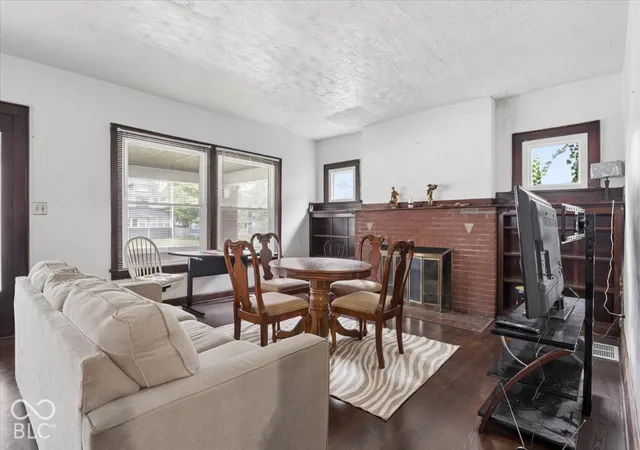 Photo 4 of Single family home for sale at 3349 N College Ave, Indianapolis, IN 46205 | MLS# 22127742 | Listing updated on 2026-10-06