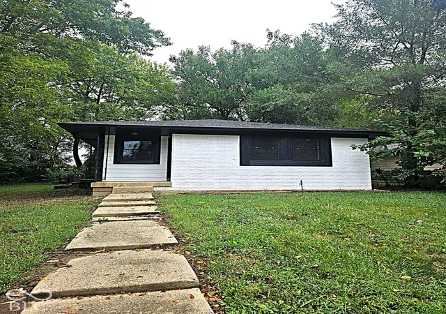 Single family home for sale at 2217 Trowbridge St, Indianapolis, IN 46203 | MLS# 22127747