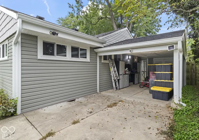 Photo 3 of Single family home for sale at 1204 Orchard, Franklin, IN 46131 | MLS# 22127748 | Listing updated on 2026-09-30