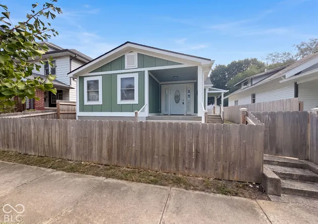 Photo 1 of Sale Pending at 409 N Grant Ave, Indianapolis, IN 46201 | MLS# 22127754 | Listing updated on 2026-09-28