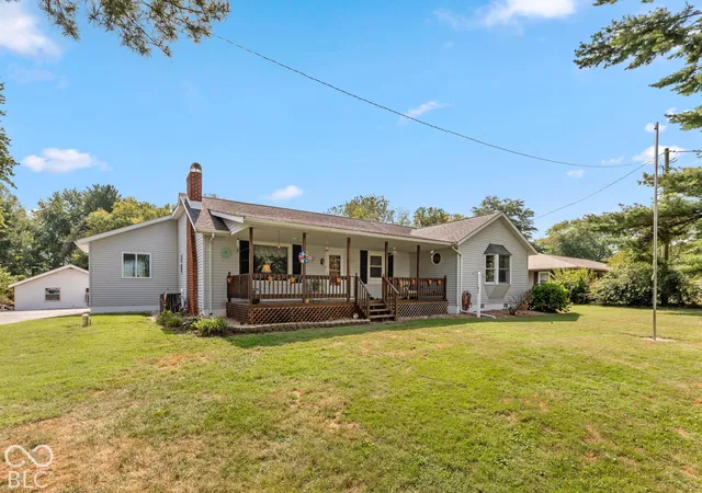 Photo 1 of Single family home for sale at 11129 E Co Rd 500 N, Seymour, IN 47274 | MLS# 22127758 | Listing updated on 2026-09-27