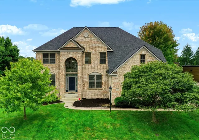 Photo 1 of Sale Pending at 5765 Beisinger Pl, Indianapolis, IN 46237 | MLS# 22127764 | Listing updated on 2026-10-01
