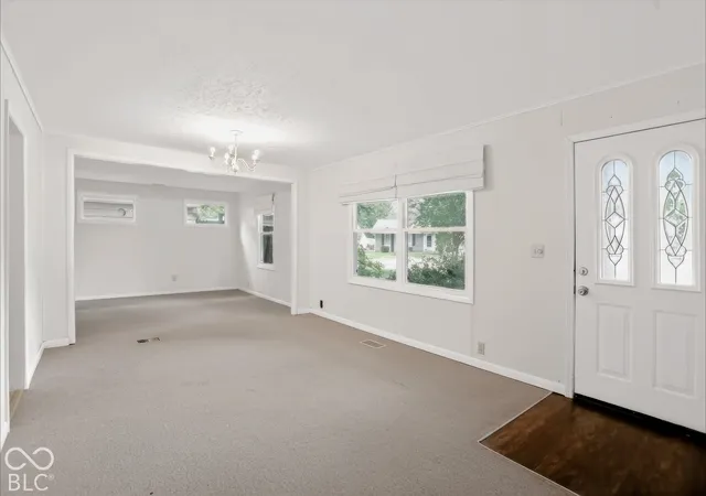 Photo 2 of Single family home for sale at 530 Eagleview Ct, Zionsville, IN 46077 | MLS# 22127767 | Listing updated on 2026-10-06