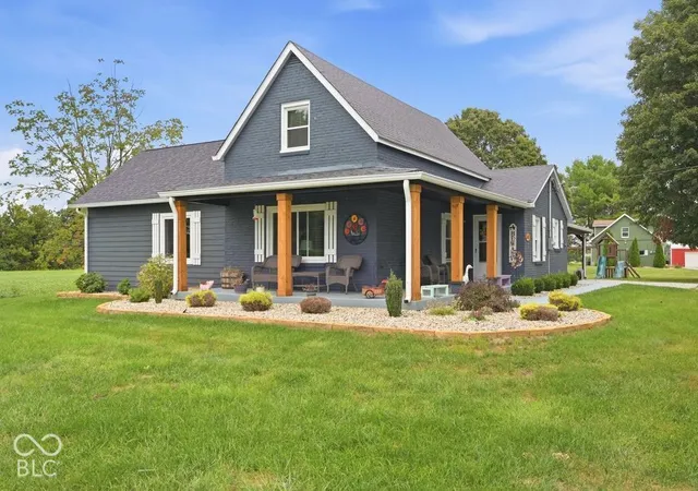 Photo 1 of Single family home for sale at 6425 N 125 Road W, Whiteland, IN 46184 | MLS# 22127770 | Listing updated on 2026-10-07