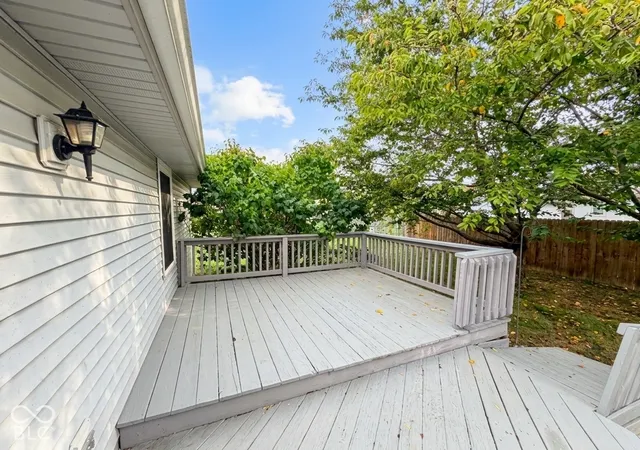 Photo 3 of Sale Pending at 1147 Cottage Cir, Seymour, IN 47274 | MLS# 22127788 | Listing updated on 2026-10-01