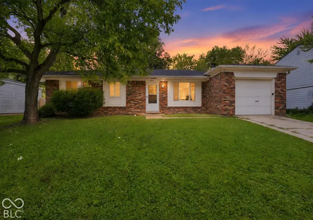 Photo 2 of Single family home for sale at 1520 Tina Marie Cir, Indianapolis, IN 46229 | MLS# 22127795 | Listing updated on 2026-09-29