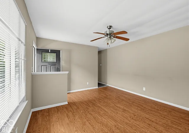 Photo 3 of Single family home for sale at 1520 Tina Marie Cir, Indianapolis, IN 46229 | MLS# 22127795 | Listing updated on 2026-09-29