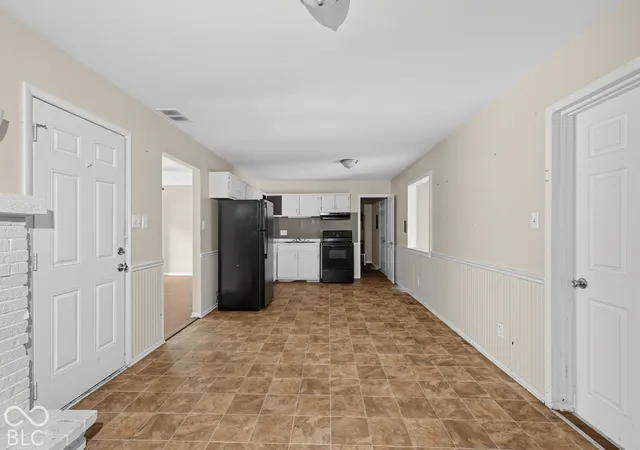 Photo 4 of Single family home for sale at 1520 Tina Marie Cir, Indianapolis, IN 46229 | MLS# 22127795 | Listing updated on 2026-09-29