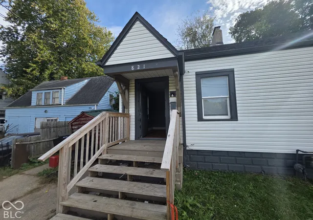 Multi family home for sale at 815 - 821 E 19th St, Anderson, IN 46016 | MLS# 22127805