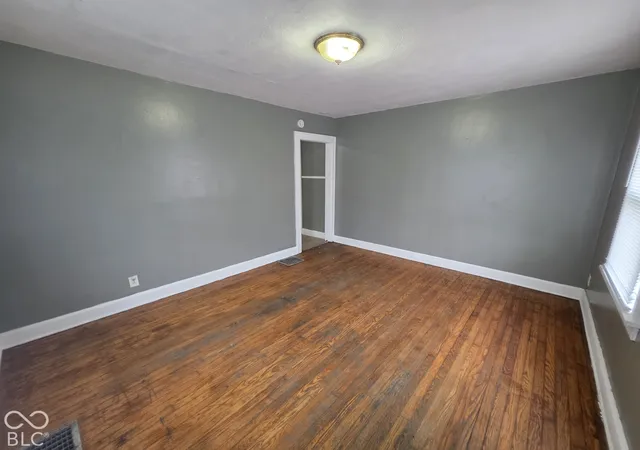 Photo 3 of Multi family home for sale at 815   821 E 19th St, Anderson, IN 46016 | MLS# 22127805 | Listing updated on 2026-10-26