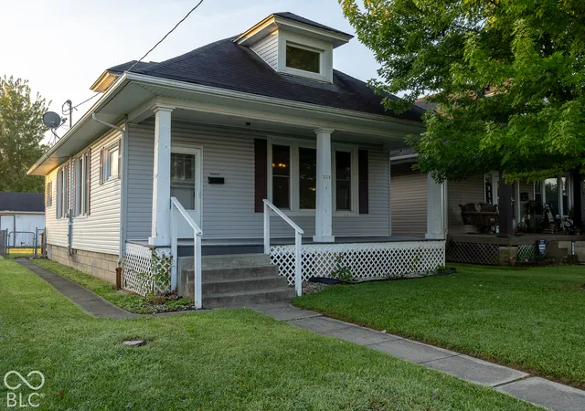 Photo 1 of Single family home for sale at 206 S Eastern Ave, Batesville, IN 47006 | MLS# 22127810 | Listing updated on 2026-09-23