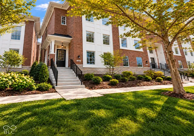 Townhouse for sale at 5744 Birtz Rd, Indianapolis, IN 46216 | MLS# 22127811
