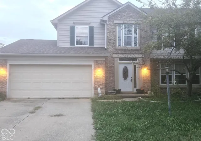 Photo 1 of Single family home for sale at 878 Waveland Ln, Greenwood, IN 46143 | MLS# 22127828 | Listing updated on 2026-10-01