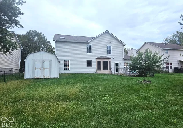 Photo 4 of Single family home for sale at 878 Waveland Ln, Greenwood, IN 46143 | MLS# 22127828 | Listing updated on 2026-10-01