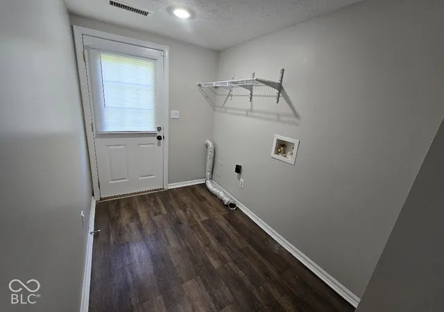 Photo 4 of Single family home for sale at 706 7th Street, Shelbyville, IN 46176 | MLS# 22127829 | Listing updated on 2026-09-25