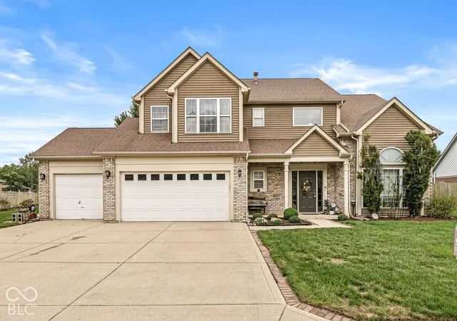 Photo 1 of Single family home for sale at 5518 Royal Troon Way, Avon, IN 46123 | MLS# 22127834 | Listing updated on 2026-09-27