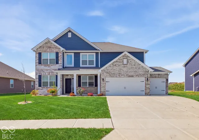 Single family home for sale at 270 Dyson Dr, Whiteland, IN 46184 | MLS# 22127837