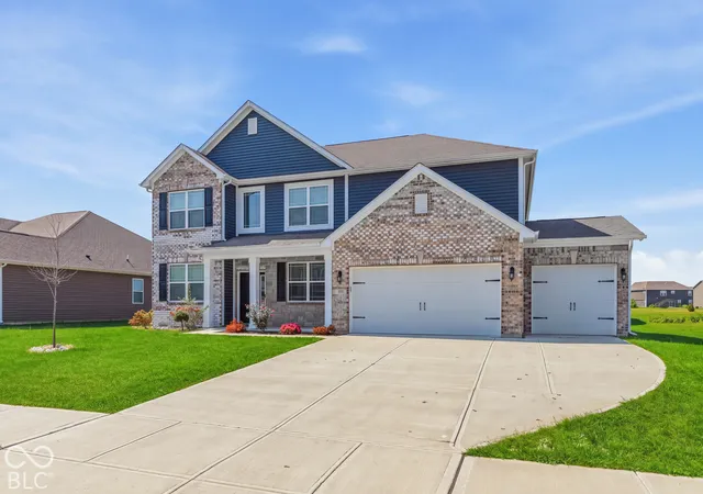 Photo 1 of Single family home for sale at 270 Dyson Dr, Whiteland, IN 46184 | MLS# 22127837 | Listing updated on 2026-09-27
