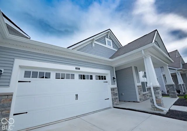 Photo 3 of Single family home for sale at 6607 Red Barn Dr, Whitestown, IN 46075 | MLS# 22127846 | Listing updated on 2026-09-26