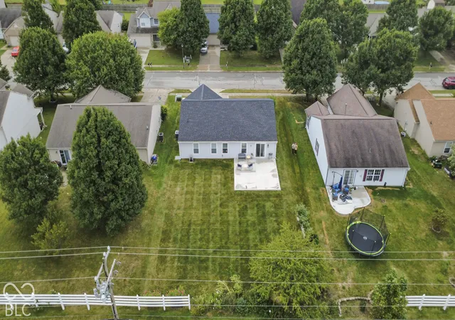 Photo 3 of Sale Pending at 1170 Grassy Crk Cir, Franklin, IN 46131 | MLS# 22127856 | Listing updated on 2026-10-01