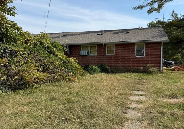 Photo 2 of Single family home for sale at 4213 Main St, Coal City, IN 47427 | MLS# 22127859 | Listing updated on 2026-10-27
