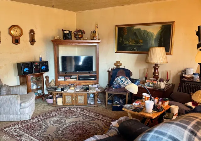 Photo 3 of Single family home for sale at 4213 Main St, Coal City, IN 47427 | MLS# 22127859 | Listing updated on 2026-10-27