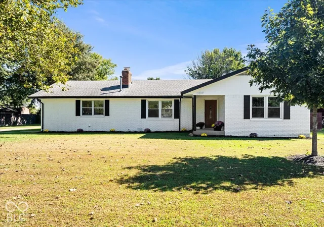 Photo 1 of Single family home for sale at 1297 N County Rd 475 E, Avon, IN 46123 | MLS# 22127861 | Listing updated on 2026-09-30